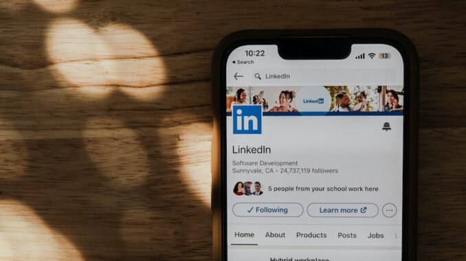 How luxury brands can drive results for paid ads on LinkedIn - Digital Marketing Curated