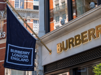 Burberry’s Over The Top Digital Marketing Strategy & Deluxe Advertising Campaigns