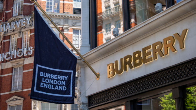 Burberry’s Over The Top Digital Marketing Strategy & Deluxe Advertising Campaigns