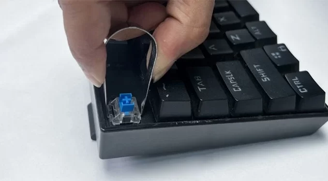 How To Fix A Stuck Key On A Keyboard - Unstick and Click! - Learn Digital Marketing